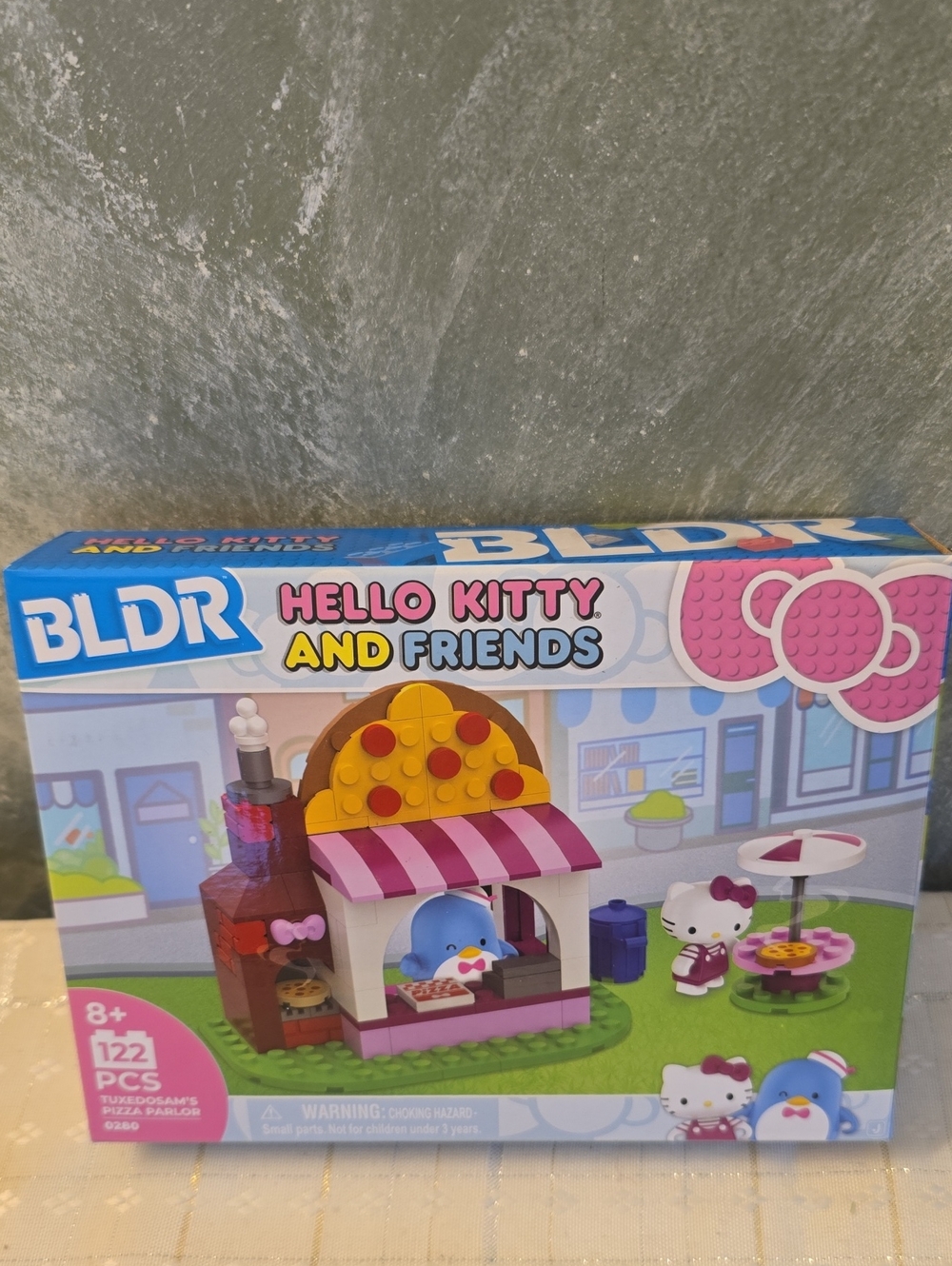 Hello Kitty and Friends Pizza Parlor Building Set Ages 8+ 122pcs New